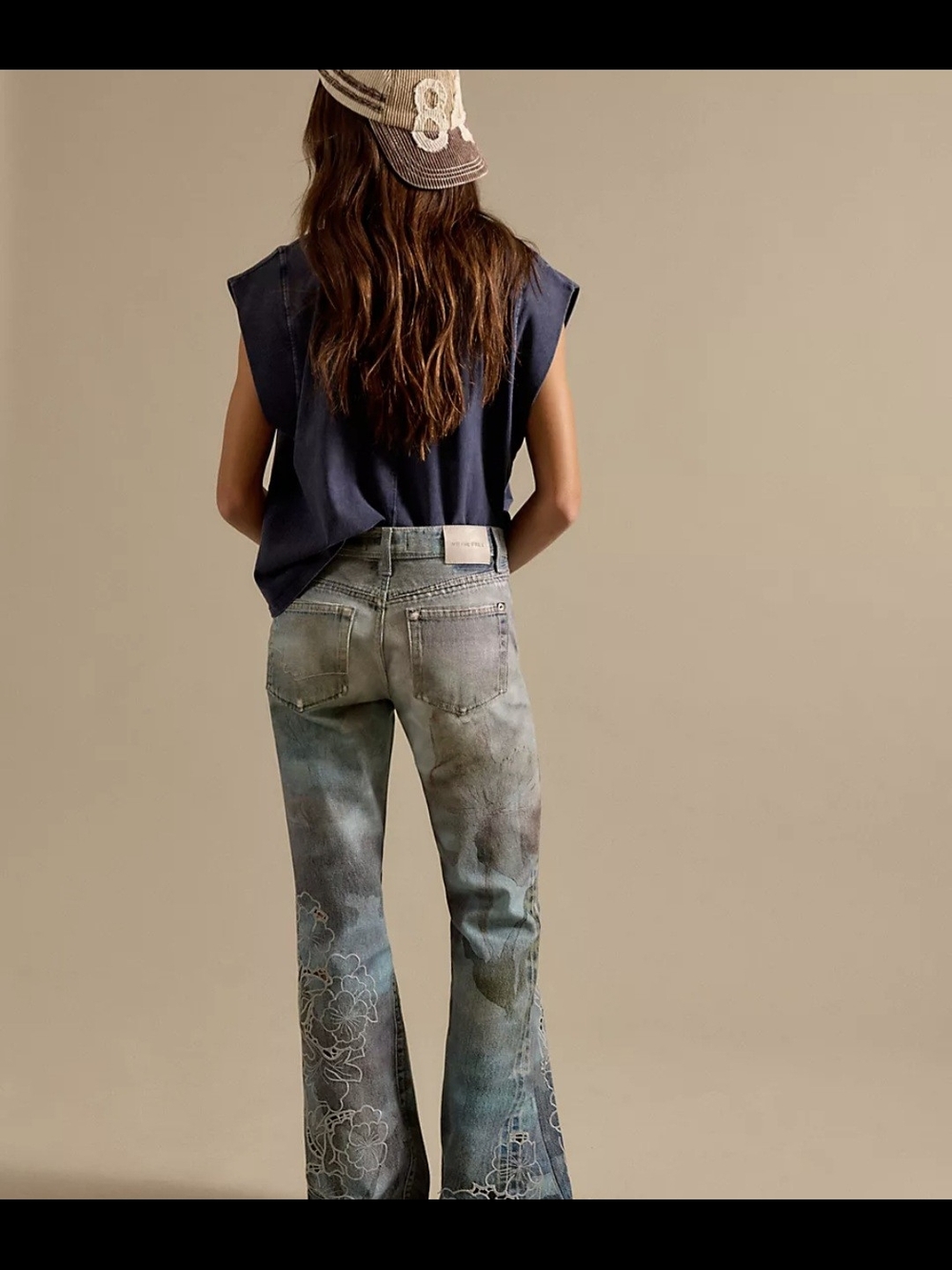 Free People Blue Floral Watercolor Wide Leg Jeans. Size 29 Rise 10.5 Inseam 31 - Picture 2 of 4